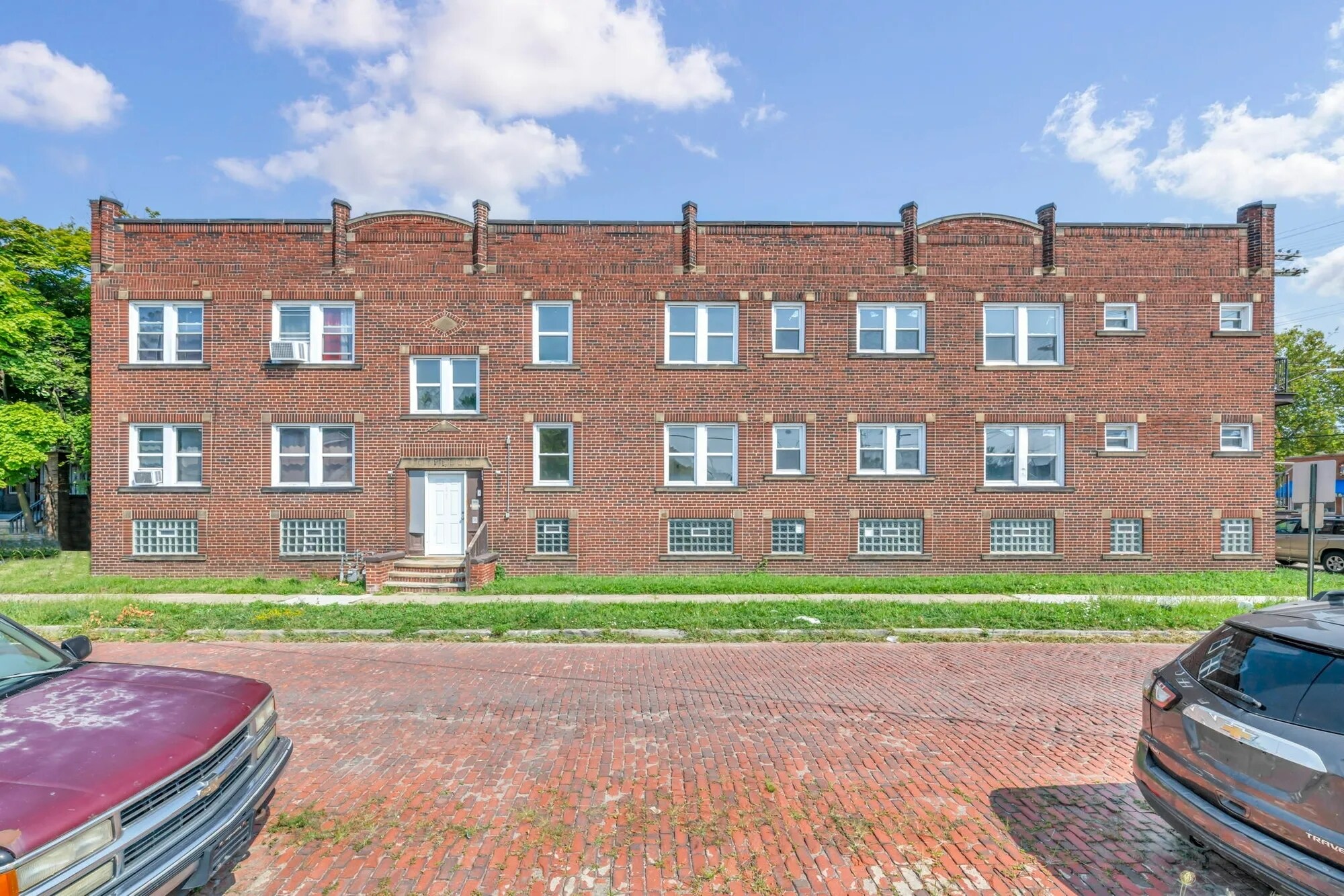 562 E 140th St, Cleveland, OH à vendre Photo du bâtiment- Image 1 de 1