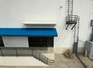 5455 E La Palma Ave, Anaheim, CA à louer Photo du bâtiment- Image 1 de 11