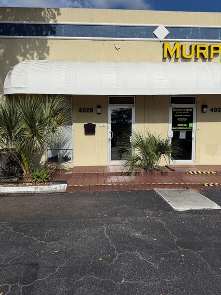 4028 N 29th Ave, Hollywood, FL à louer - Photo du bâtiment - Image 1 de 11