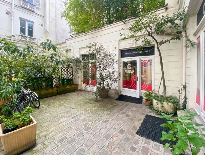 8 Rue Lamartine, Paris for lease - Building Photo - Image 2 of 13