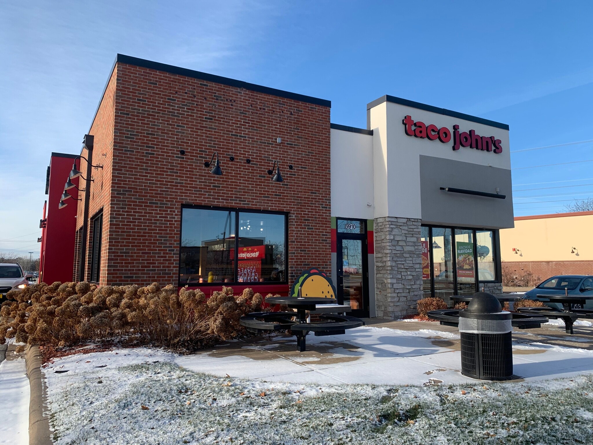 5910 N Neal Ave, Oak Park Heights, MN à vendre Photo du bâtiment- Image 1 de 5