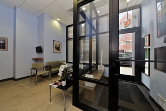 2734 N Lincoln Ave, Chicago, IL for lease Building Photo- Image 1 of 5