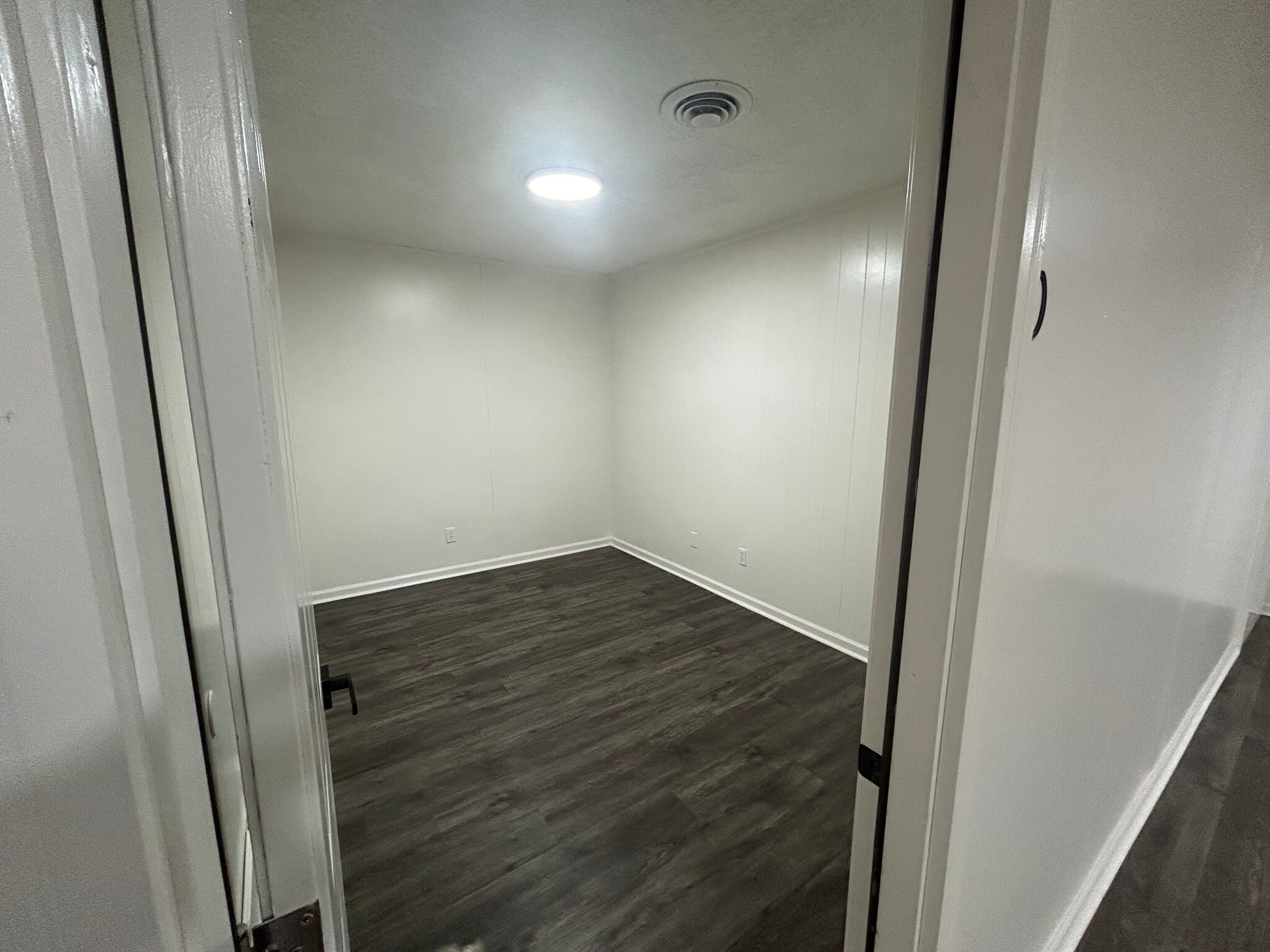 103 Queen St, Georgetown, SC for lease Interior Photo- Image 1 of 14