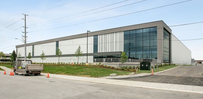 More details for 3195 Airway Dr, Mississauga, ON - Industrial for Lease