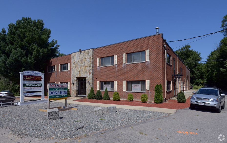 1749 Central St, Stoughton, MA for lease - Primary Photo - Image 1 of 7