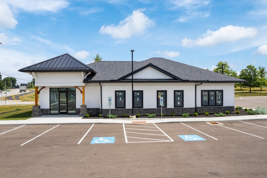 2281 Merit Dr, Wooster, OH for lease - Building Photo - Image 1 of 21