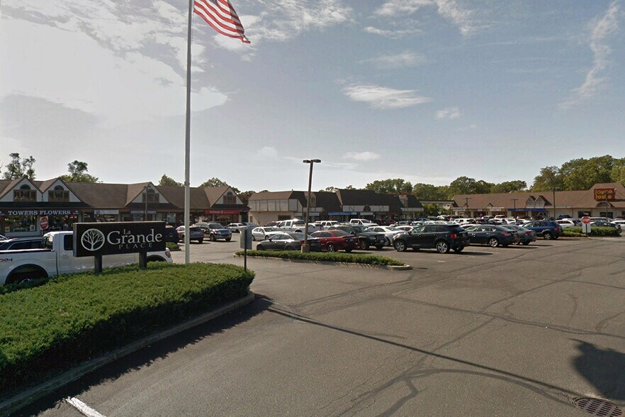 1350-1370 Deer Park Ave, North Babylon, NY à louer - Photo du bâtiment - Image 1 de 1