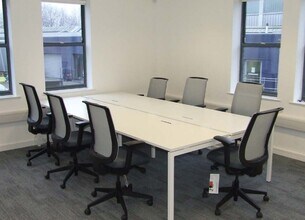 11-20 Devon Place, Newport for lease Interior Photo- Image 2 of 4