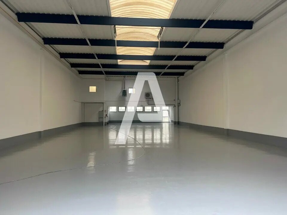 Flex in Bonneuil-sur-Marne for lease Interior Photo- Image 1 of 9