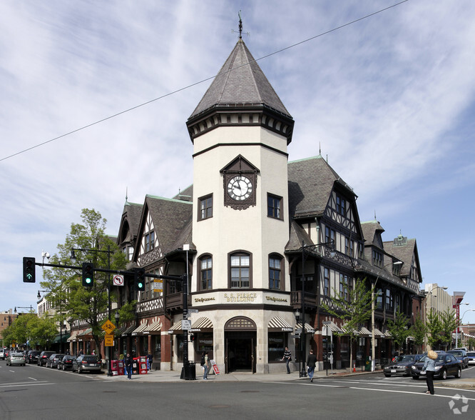 1330-1354 Beacon St, Brookline, MA à louer - Photo du bâtiment - Image 2 de 9