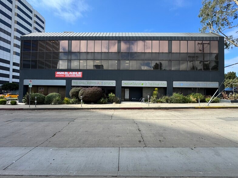 12401 Wilshire Blvd, Los Angeles, CA à louer - Photo du bâtiment - Image 3 de 25