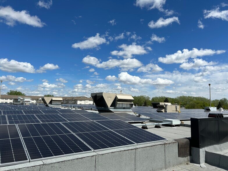 3725 56 St, Wetaskiwin, AB à louer - Photo du bâtiment - Image 2 de 14