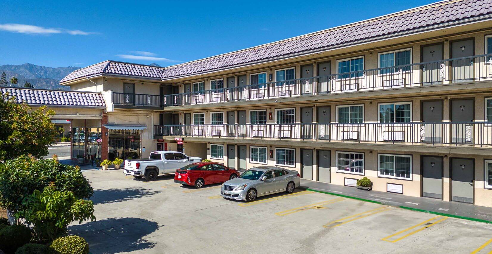 2156 E Colorado Blvd, Pasadena, CA for sale Building Photo- Image 1 of 14