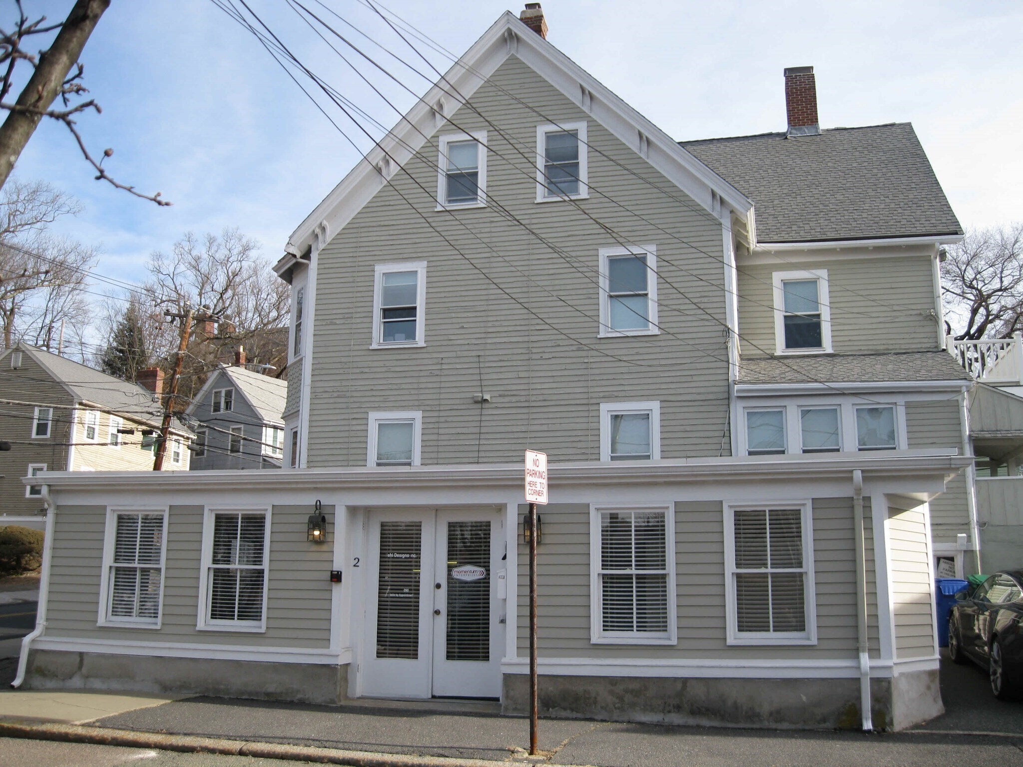 2 Hale St, Newton, MA à vendre Photo du bâtiment- Image 1 de 6