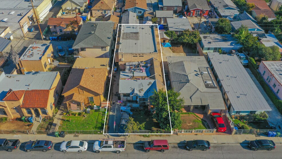 930-932 Fraser Ave, Los Angeles, CA à vendre - Photo principale - Image 1 de 145