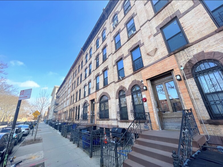 784 Madison St, Brooklyn, NY for sale - Building Photo - Image 1 of 4