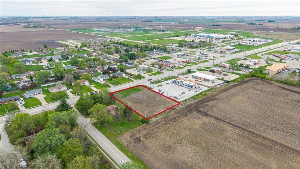 626 W Champaign Ave, Rantoul, IL à vendre - Photo du bâtiment - Image 2 de 10