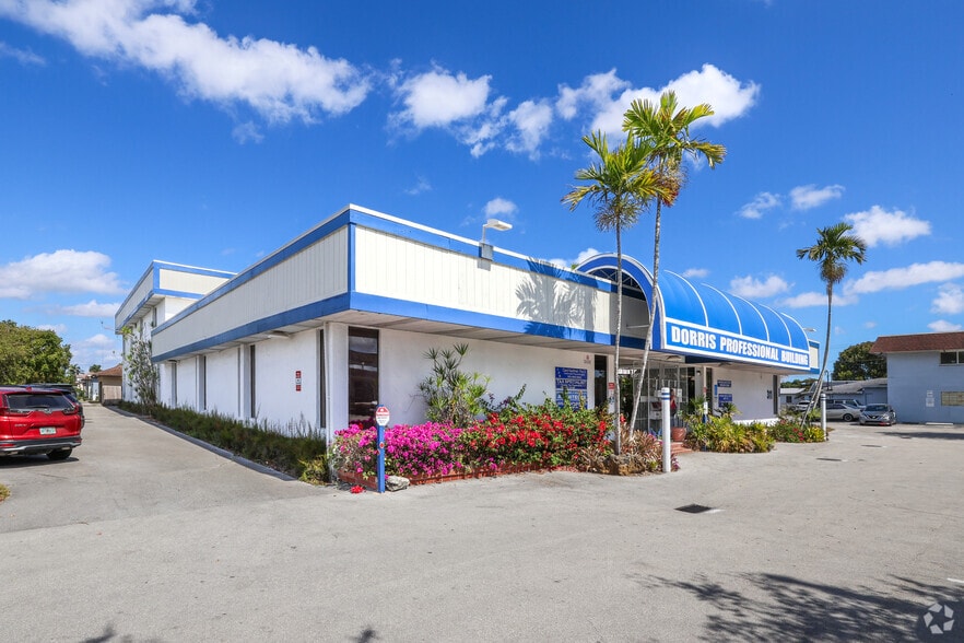311 NE 8th St, Homestead, FL à louer - Photo du bâtiment - Image 1 de 4