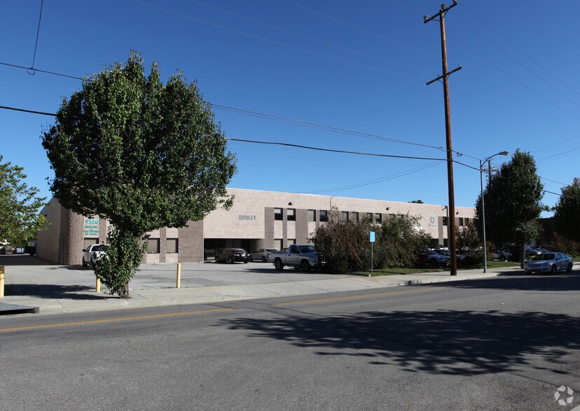 9140-9146 Owensmouth Ave, Chatsworth, CA à louer - Photo du bâtiment - Image 3 de 4