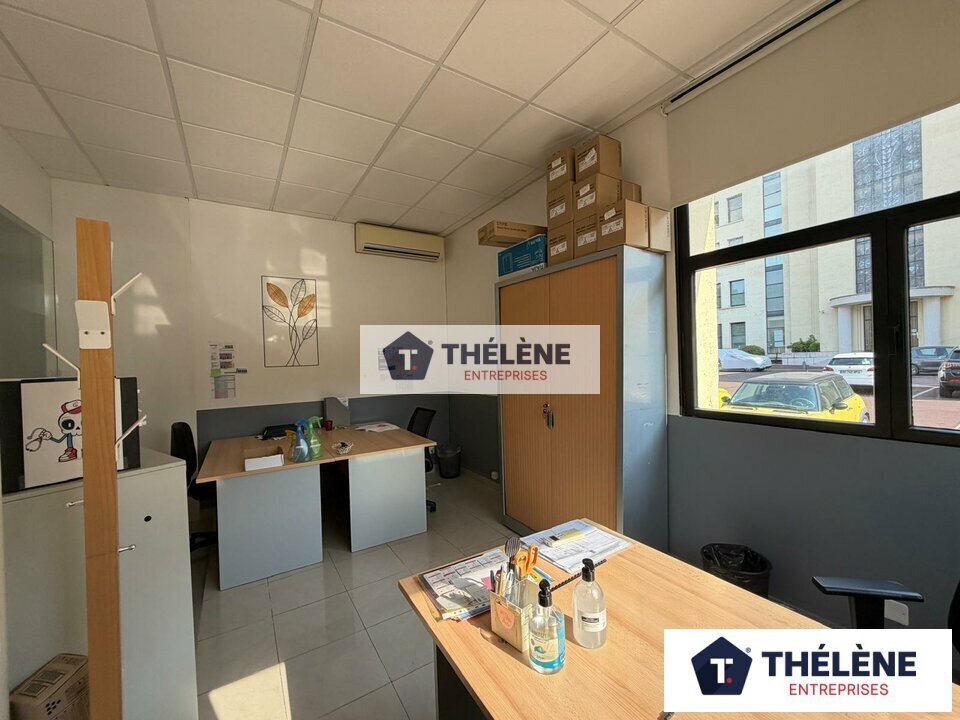 Office in Montpellier for lease Interior Photo- Image 1 of 12