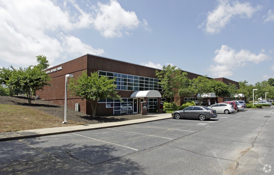 5 Century Dr, Greenville, SC à vendre - Photo principale - Image 1 de 1