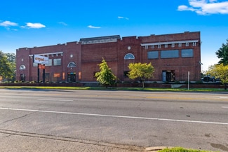 Plus de détails pour 2500 W Broadway, Louisville, KY - Bureau à louer