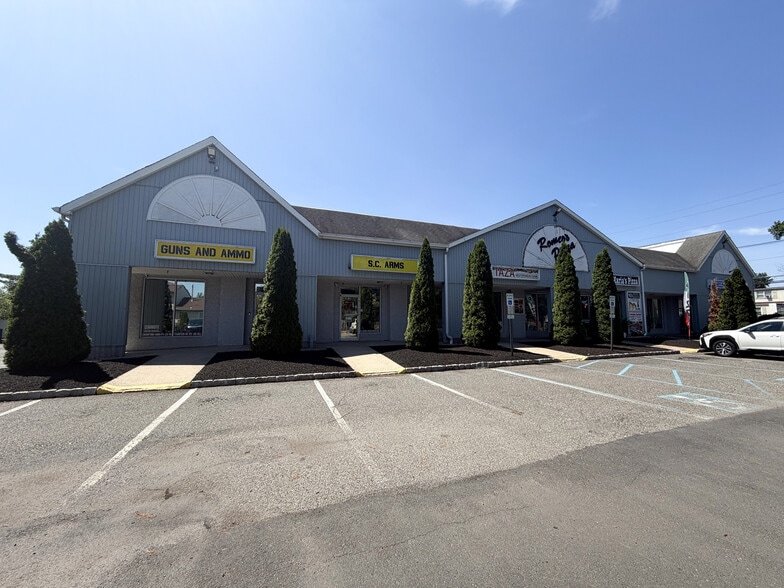 210 Summerhill Rd, Spotswood, NJ for lease - Building Photo - Image 2 of 4