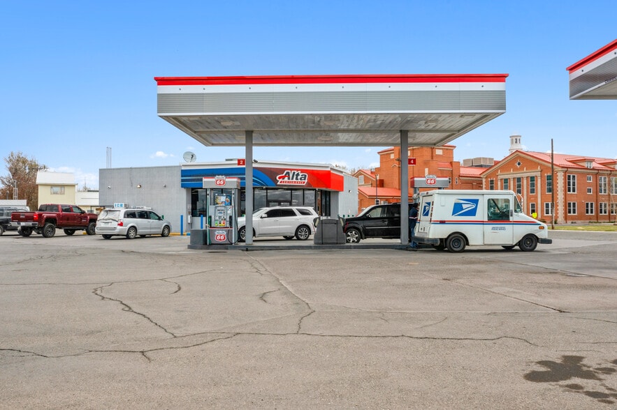 1601 Main St, Alamosa, CO for sale - Building Photo - Image 2 of 13
