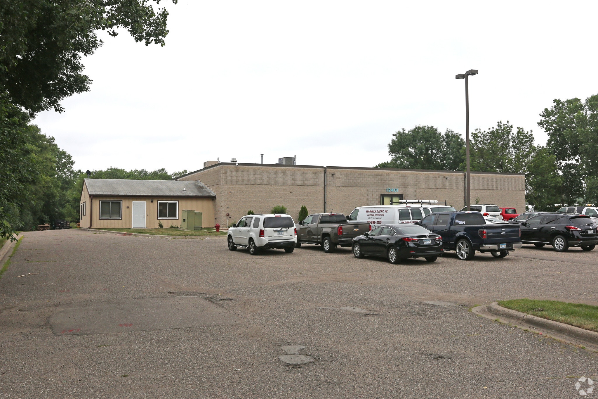 12401 Washburn Ave S, Burnsville, MN for sale Primary Photo- Image 1 of 5