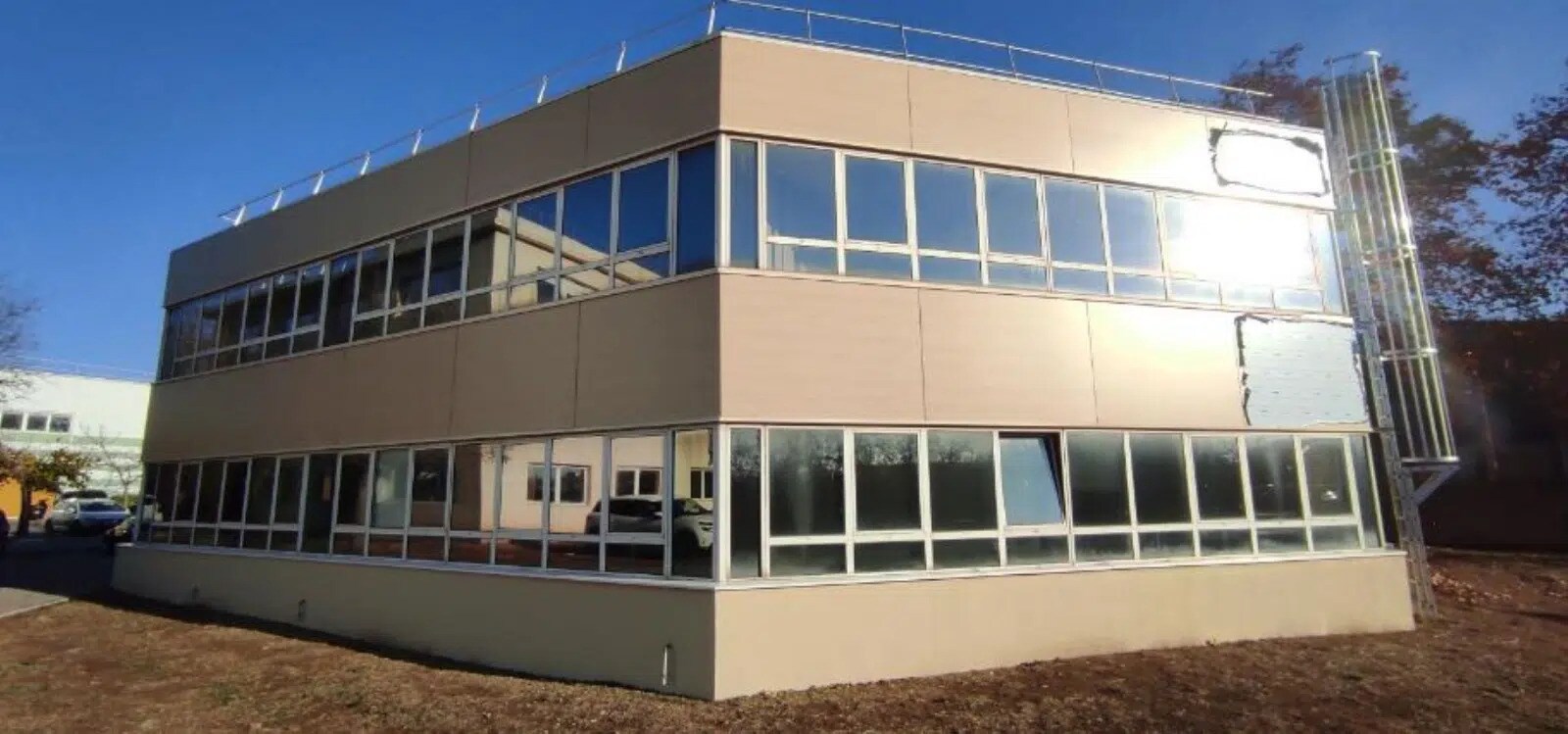 Office in Marseille for lease Building Photo- Image 1 of 19