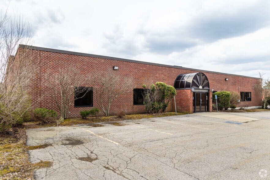 50 Hudson Rd, Canton, MA for lease - Building Photo - Image 2 of 5