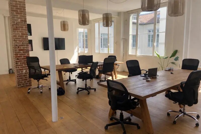 42 Rue D'Enghien, Paris à louer - Photo du bâtiment - Image 2 de 7