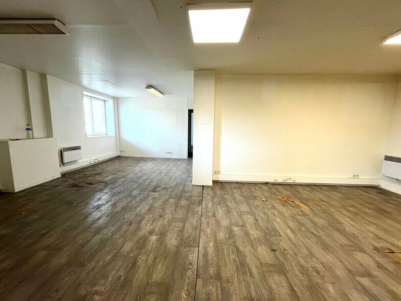 Industrial in Le Havre for lease - Interior Photo - Image 3 of 8