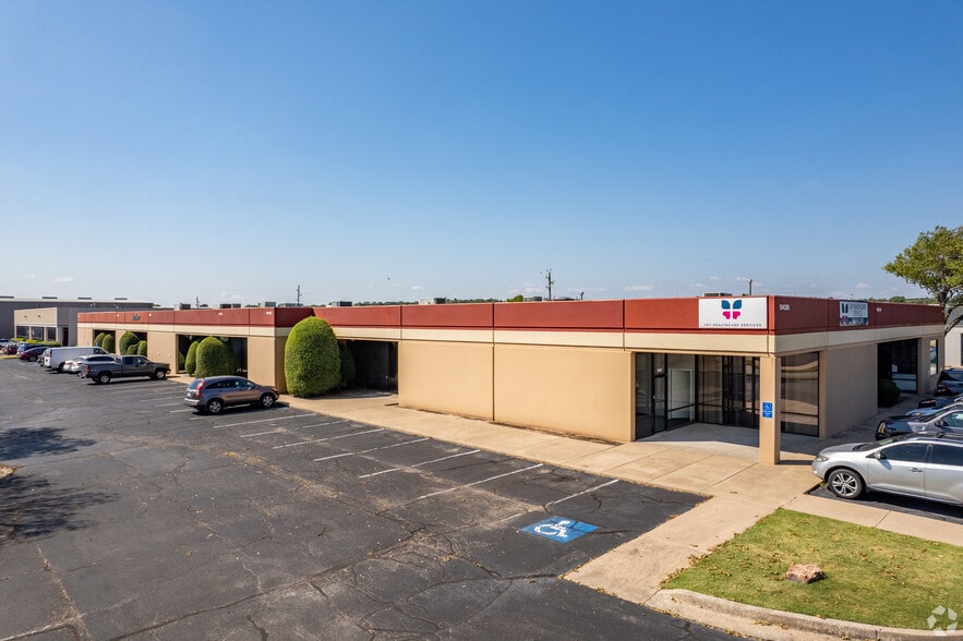 5110-5124 S 95th Ave, Tulsa, OK for lease - Primary Photo - Image 1 of 6