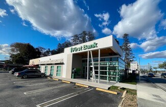 Plus de détails pour 13710 SW 88th St, Miami, FL - Commerce de détail à louer