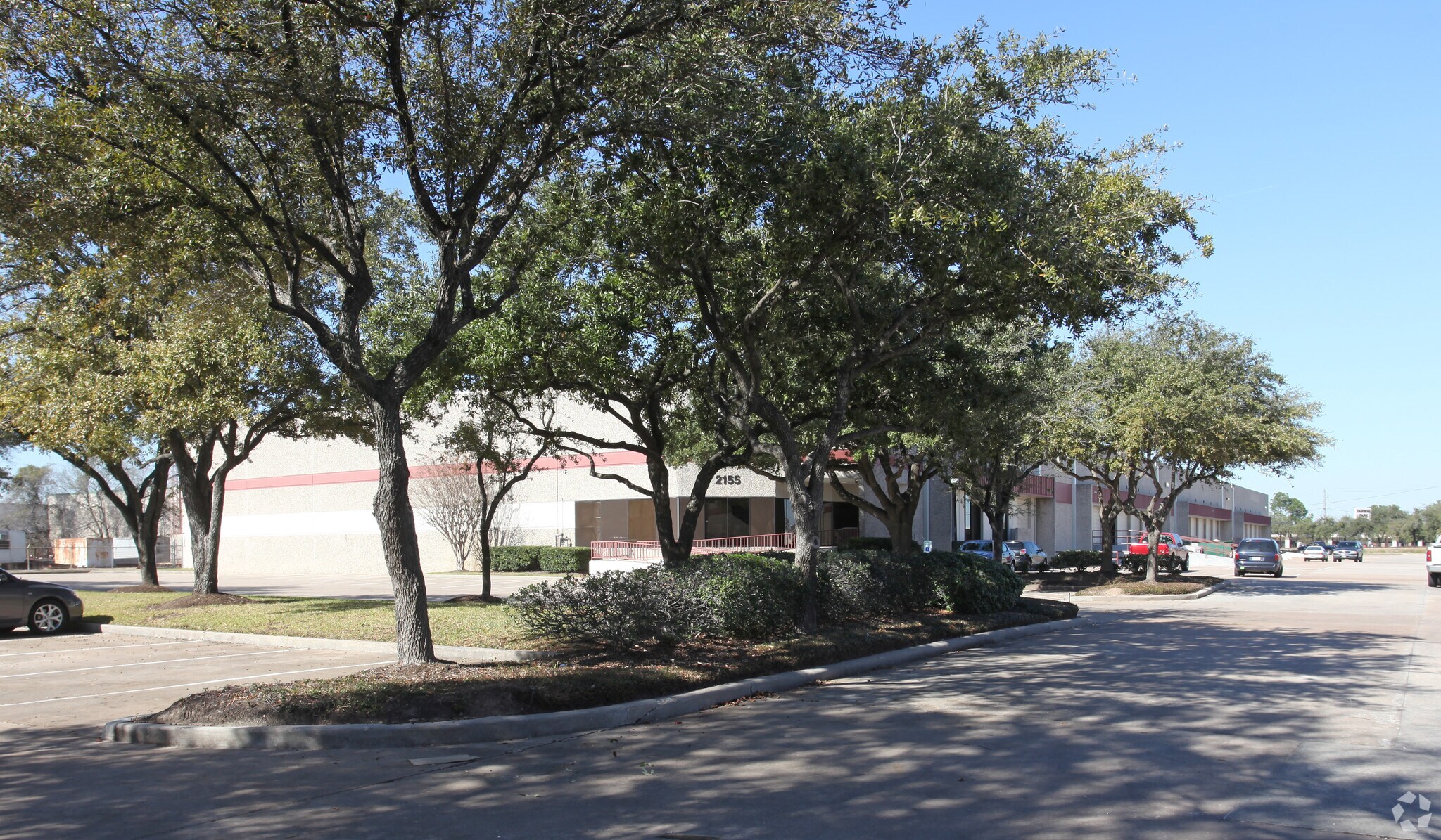 2155 Silber Rd, Houston, TX à louer Photo principale- Image 1 de 3