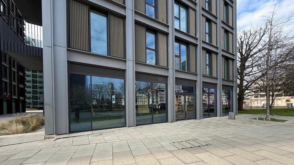 42 Park Ln, Croydon for sale - Building Photo - Image 2 of 5