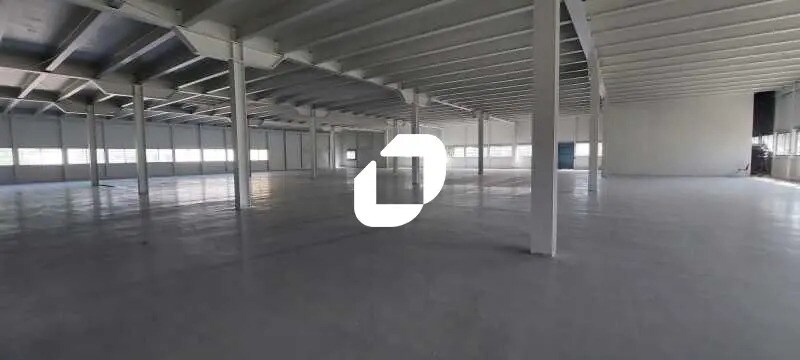 Flex in Saint-Denis for lease - Interior Photo - Image 3 of 4