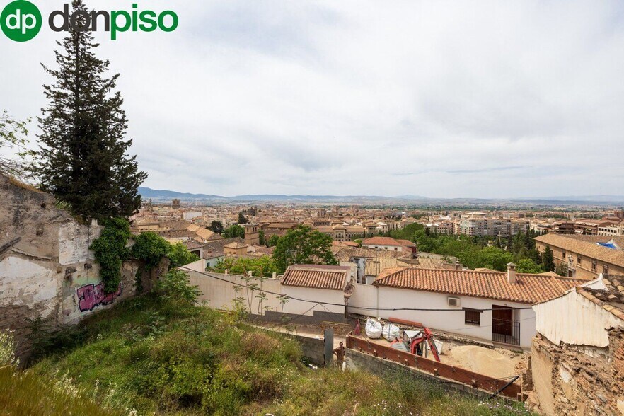 Calle Barrichuelo Cartuja, 23, Granada, Granada for sale - Building Photo - Image 3 of 36