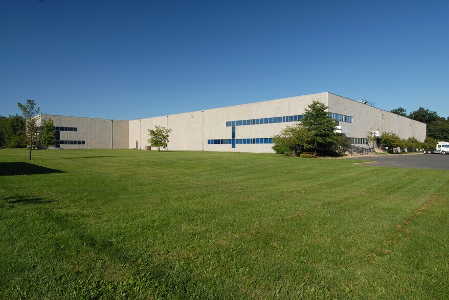 4-8 Heller Park Ln, Somerset, NJ for lease - Building Photo - Image 2 of 2