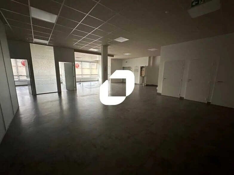 Flex dans Sartrouville à louer - Photo du bâtiment - Image 3 de 23