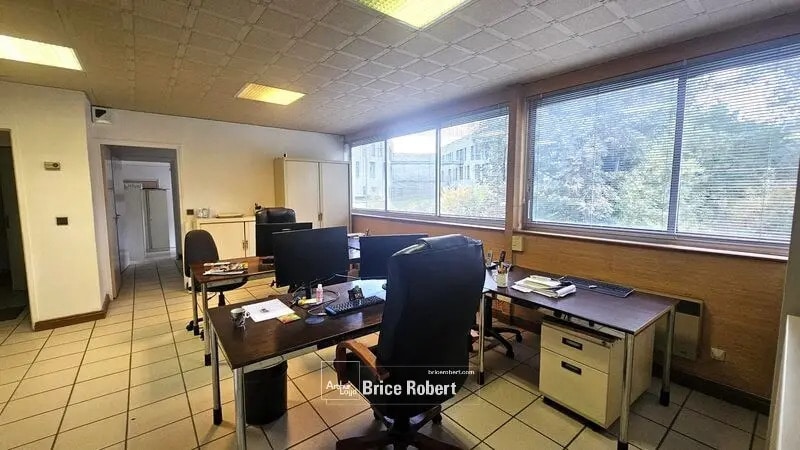 Bureau dans Limonest à louer - Photo intérieure - Image 3 de 4