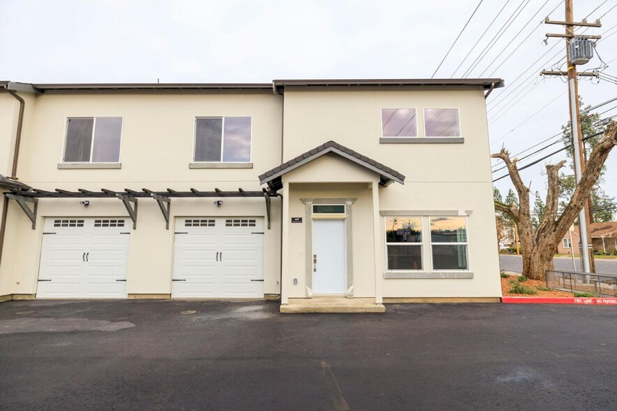 439 Coffee Rd, Modesto, CA à vendre - Photo du bâtiment - Image 3 de 34