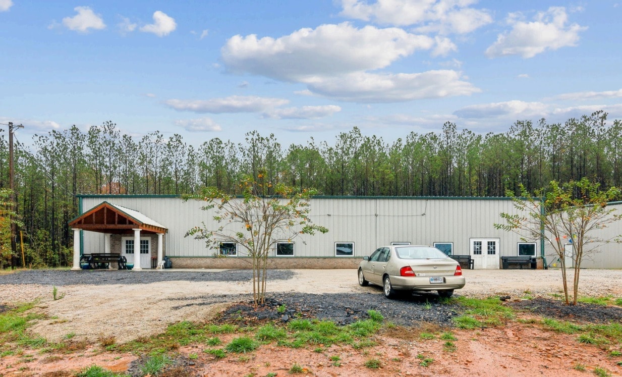 308 Mill Creek Dr, Hull, GA for sale Building Photo- Image 1 of 26