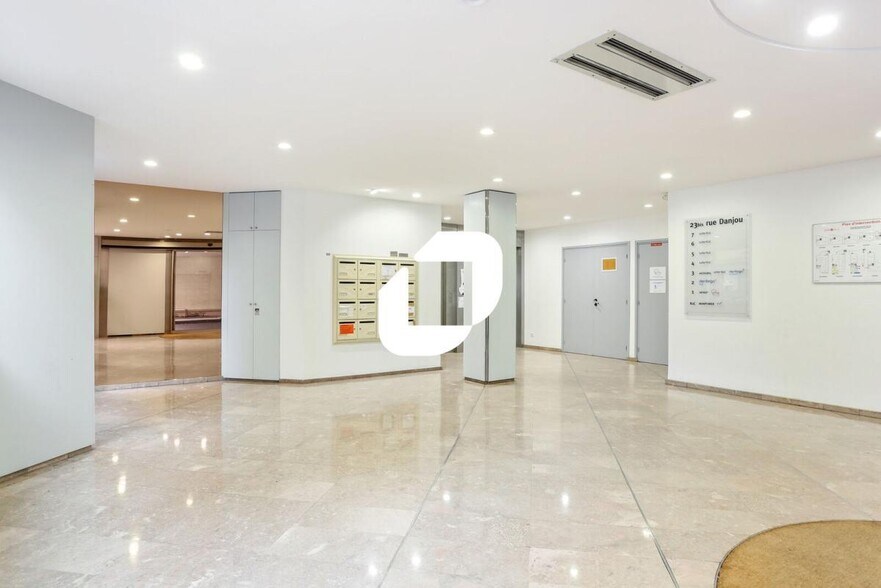 23 Bis Rue Barthélémy Danjou, Boulogne-Billancourt à louer - Hall d’entrée - Image 3 de 15