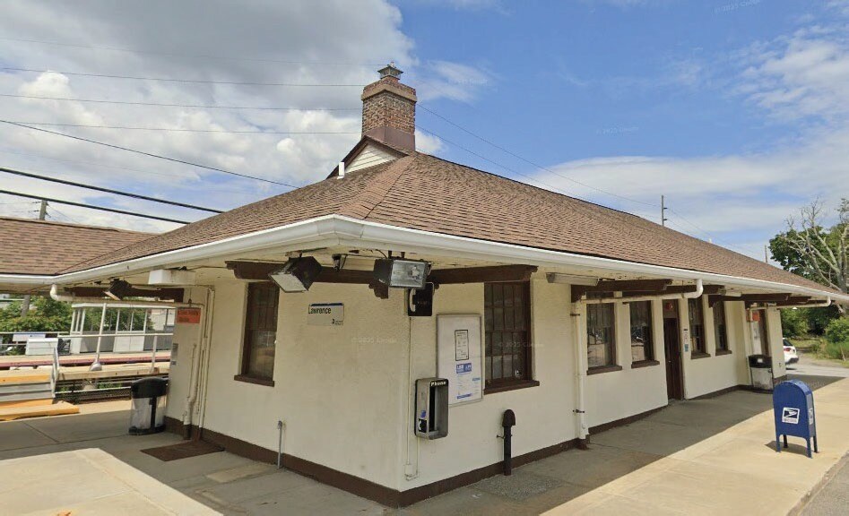 Lawrence Ave, Lawrence, NY for lease Primary Photo- Image 1 of 3