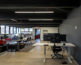 2350 Oak Industrial Dr NE, Grand Rapids, MI for lease Interior Photo- Image 2 of 22