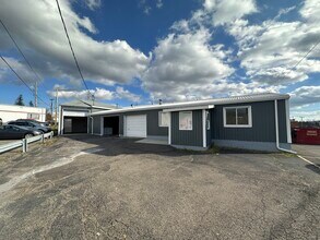 317 Harrison Ave, Endicott, NY for lease Interior Photo- Image 2 of 22