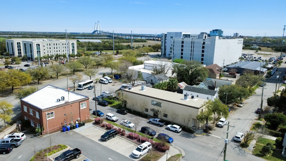 11 Isabella St, Charleston, SC à louer - Photo du bâtiment - Image 2 de 23