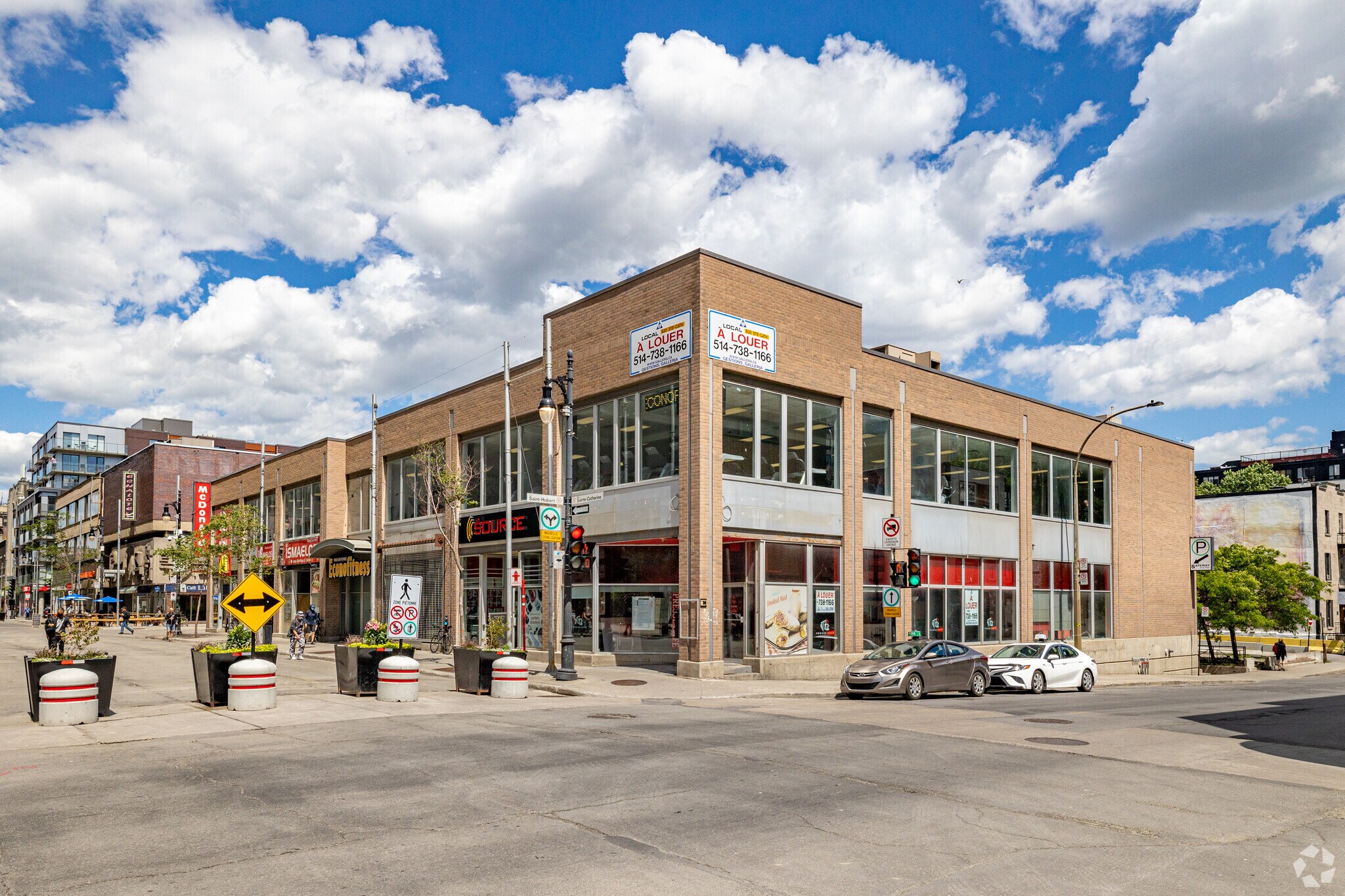 800-850 Rue Sainte-Catherine E, Montréal, QC à louer Photo du bâtiment- Image 1 de 4